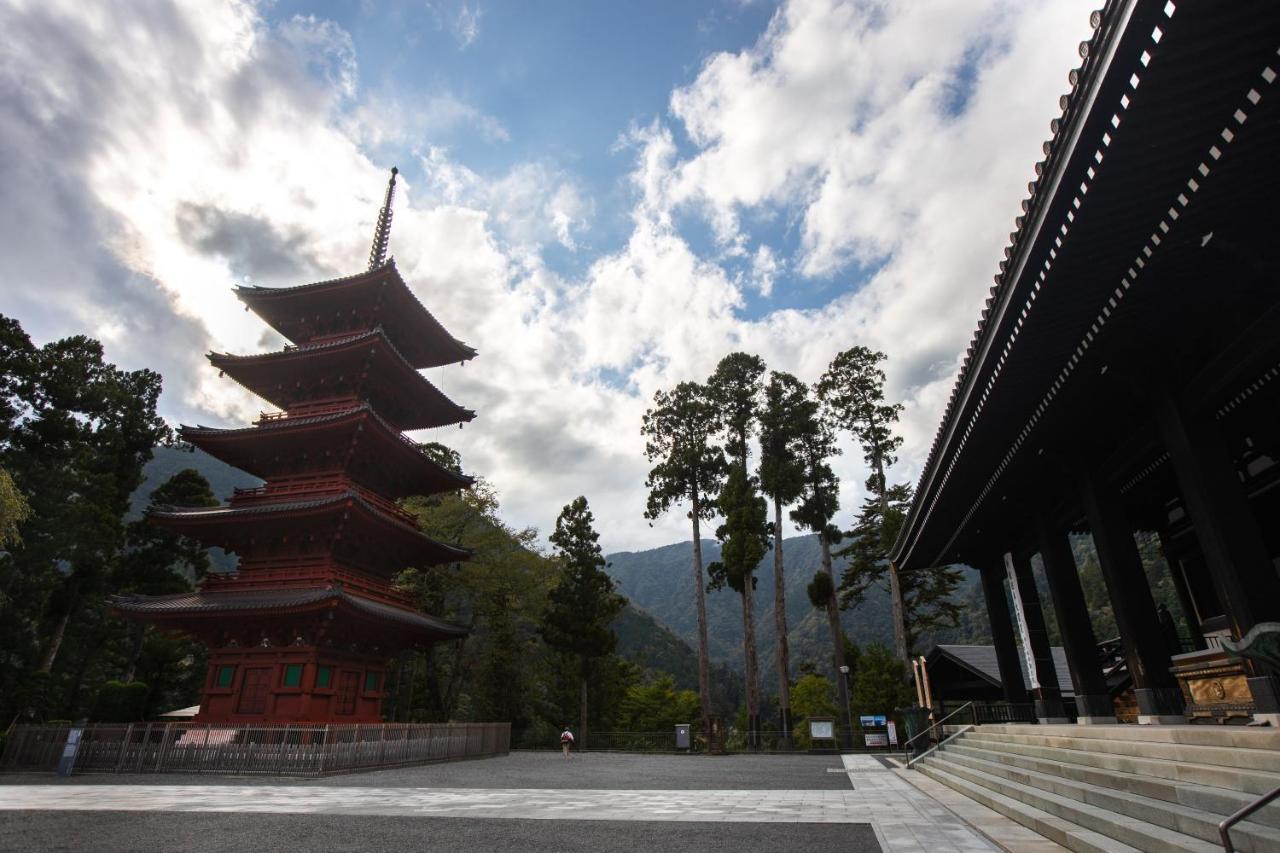 宿坊 端場坊｜Temple Hotel Habanobo Minobu Exterior photo