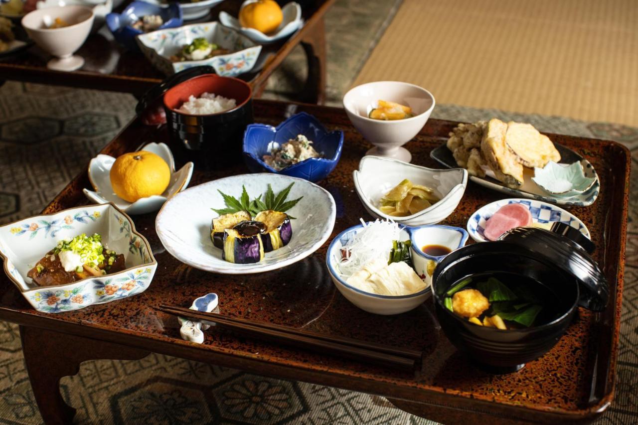 宿坊 端場坊｜Temple Hotel Habanobo Minobu Exterior photo